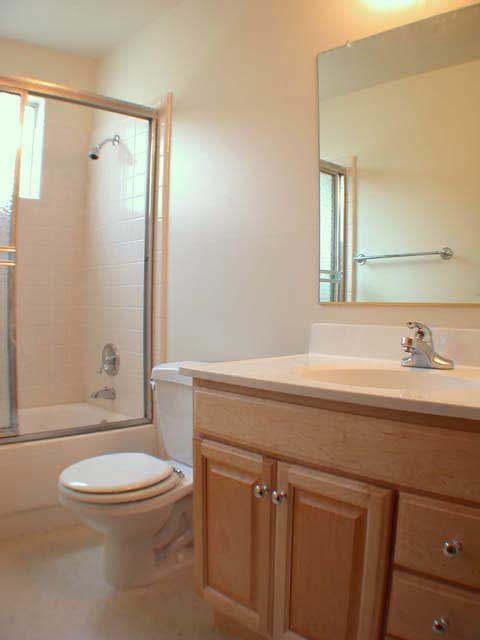 Image of second bathroom